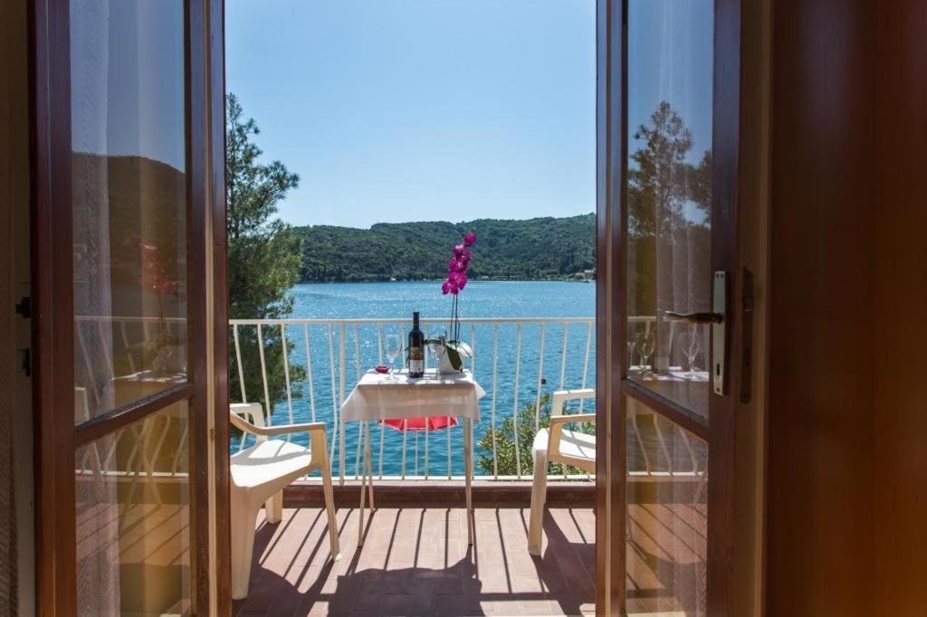 Villa Malfi Затон Номер фото